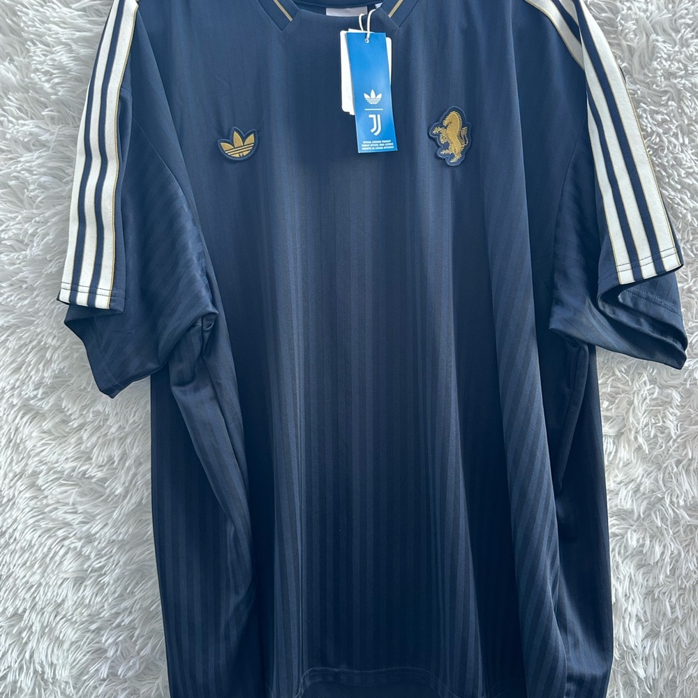 2024-25 Juventus adidas Originals Terrace Icons Shirt NEW